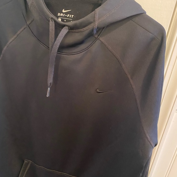 Nike black hoodie - Picture 4 of 8